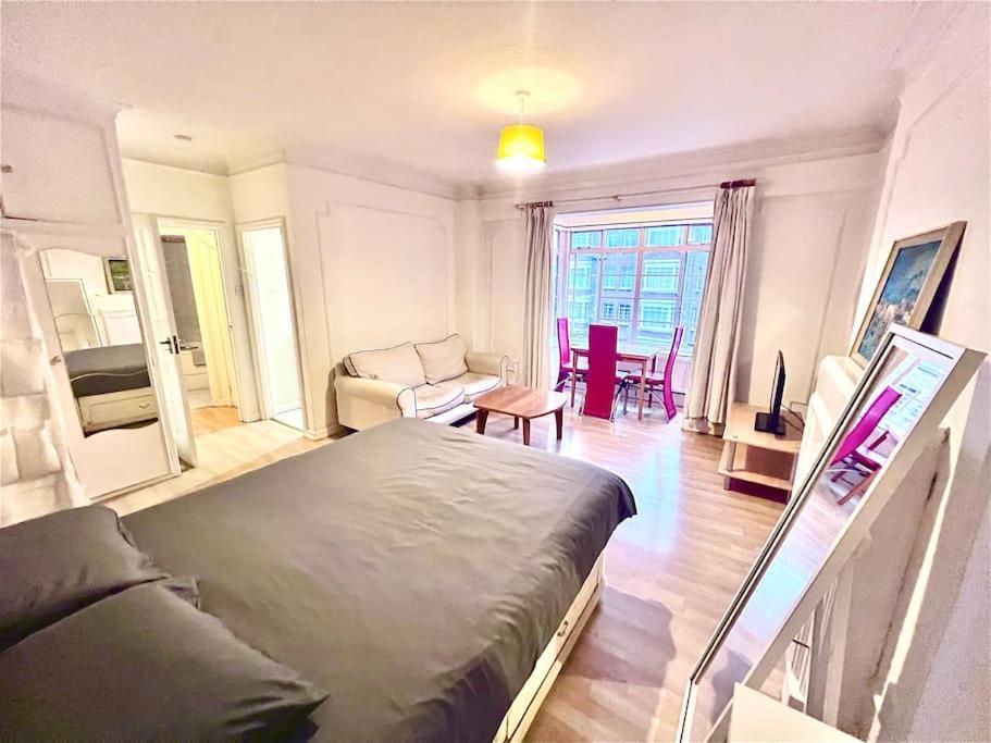 King-Sized Studio, 6Th Floor + Lift, Regent'S Park Londra Exterior foto
